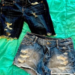 Distressed cut off Jean shorts